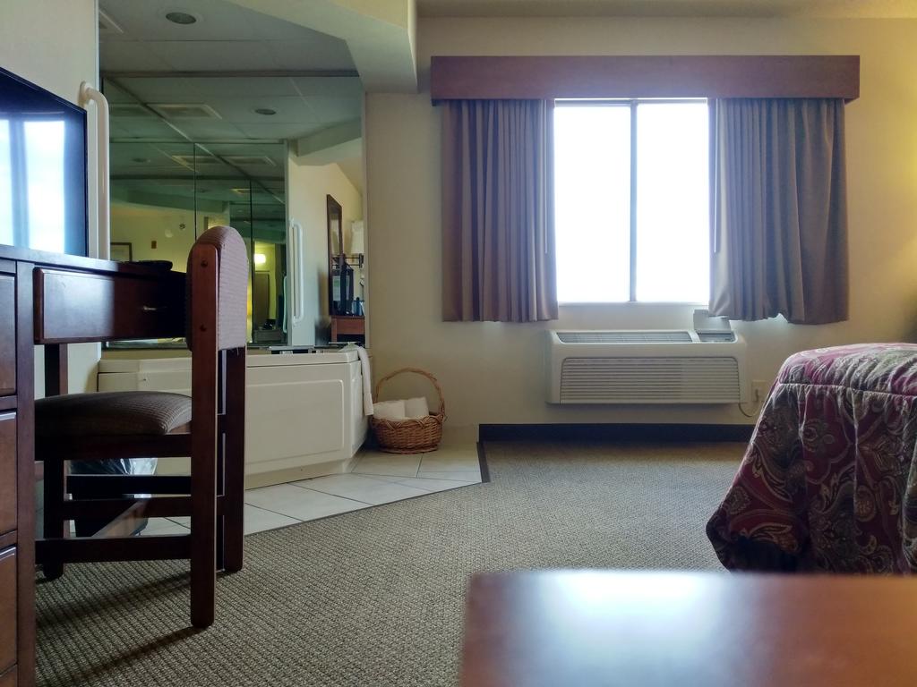 K-WP- HC-CONN at Madelia Hotel & Suites in Madelia